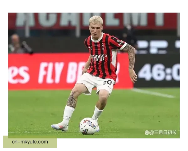 希门尼斯谢阿诺德指点场上放松